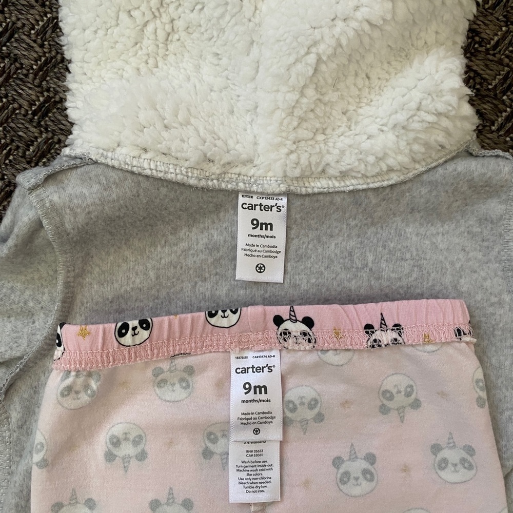 Carter’s Panda Set - Picture 3 of 3